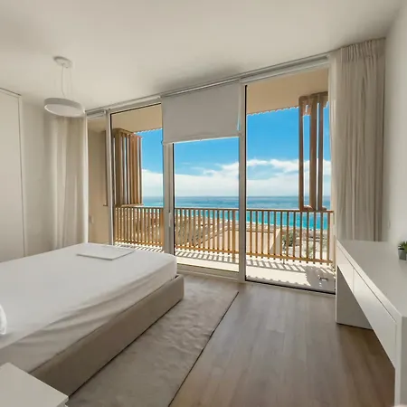 Mela Twin Coast * Himare